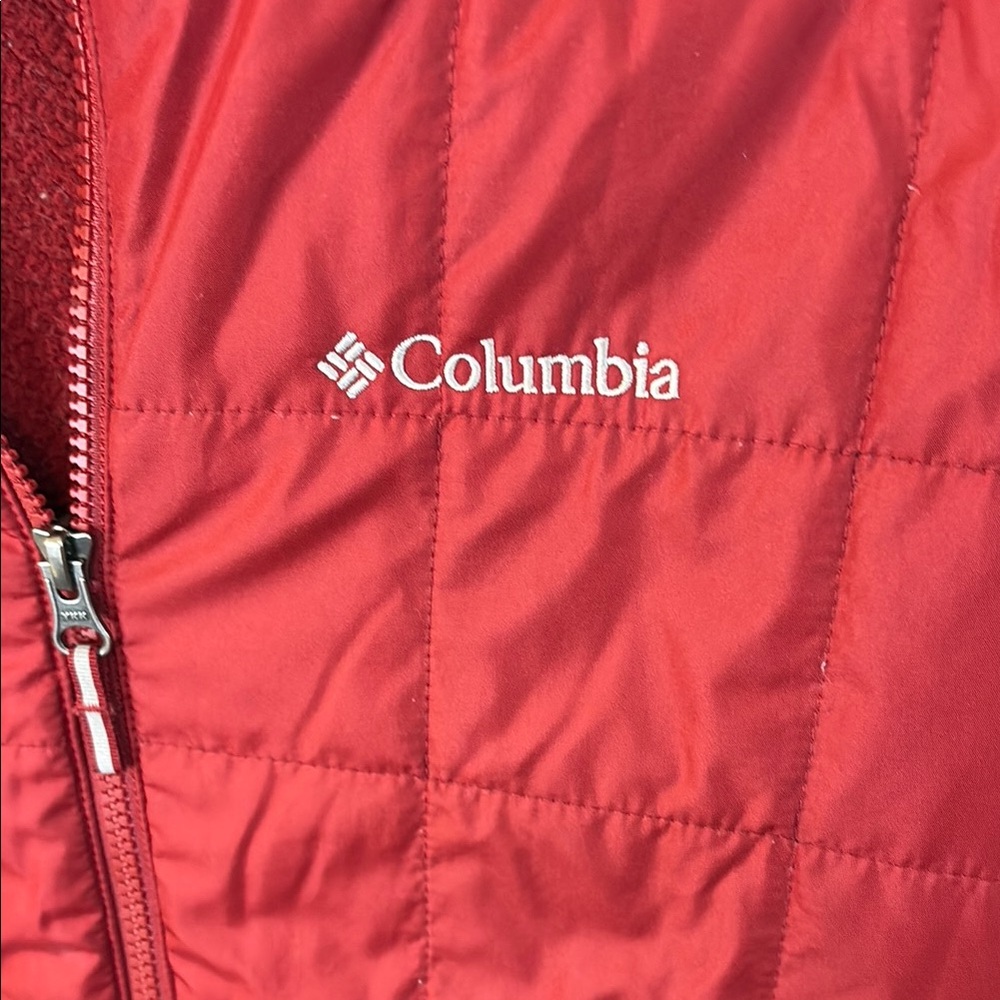 LAST CALL! Columbia Crimson Quilted Jacket - Picture 3 of 13